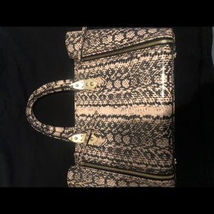 Henri Bendel bag